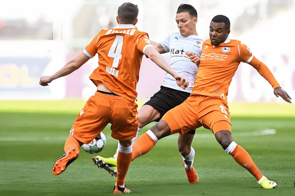 关于勒沃库森与门兴展开擂台对决的信息 关于勒沃库森与门兴展开擂台对决的信息