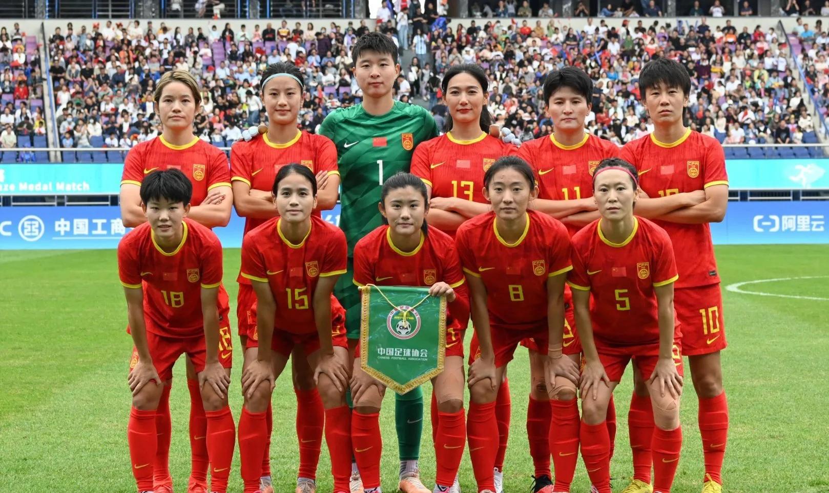 世俱杯官网-美洲足球决战场：女足代表团冲刺冠军的简单介绍