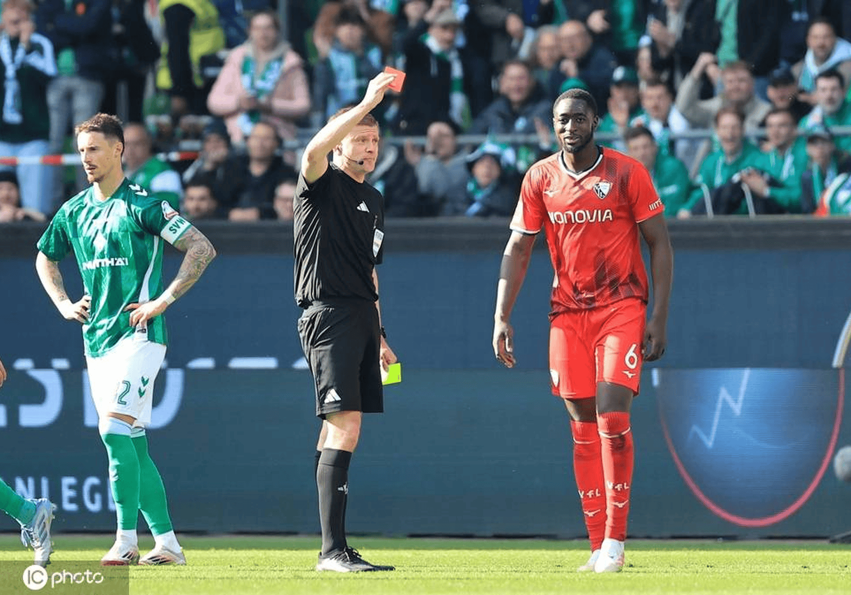 不莱梅客场大胜,继续德甲胜利稳步前行的简单介绍 不莱梅客场大胜,继续德甲胜利稳步前行的简单介绍