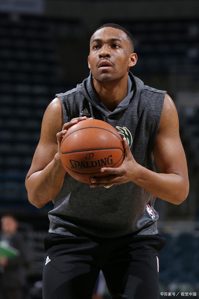 世俱杯冠军-雄鹿队员考虑全力以赴,希望取得胜利