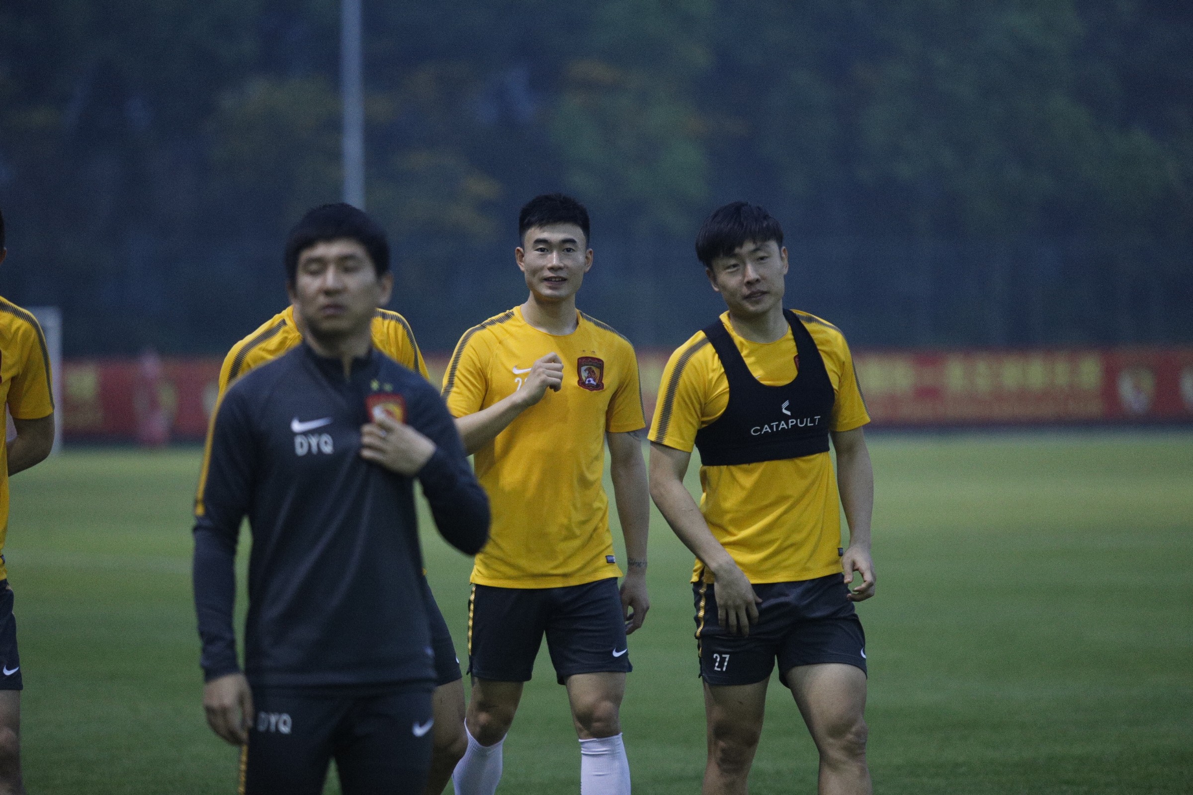 轮换阵容迎接挑战,球队压力瞬间爆发的简单介绍 轮换阵容迎接挑战,球队压力瞬间爆发的简单介绍