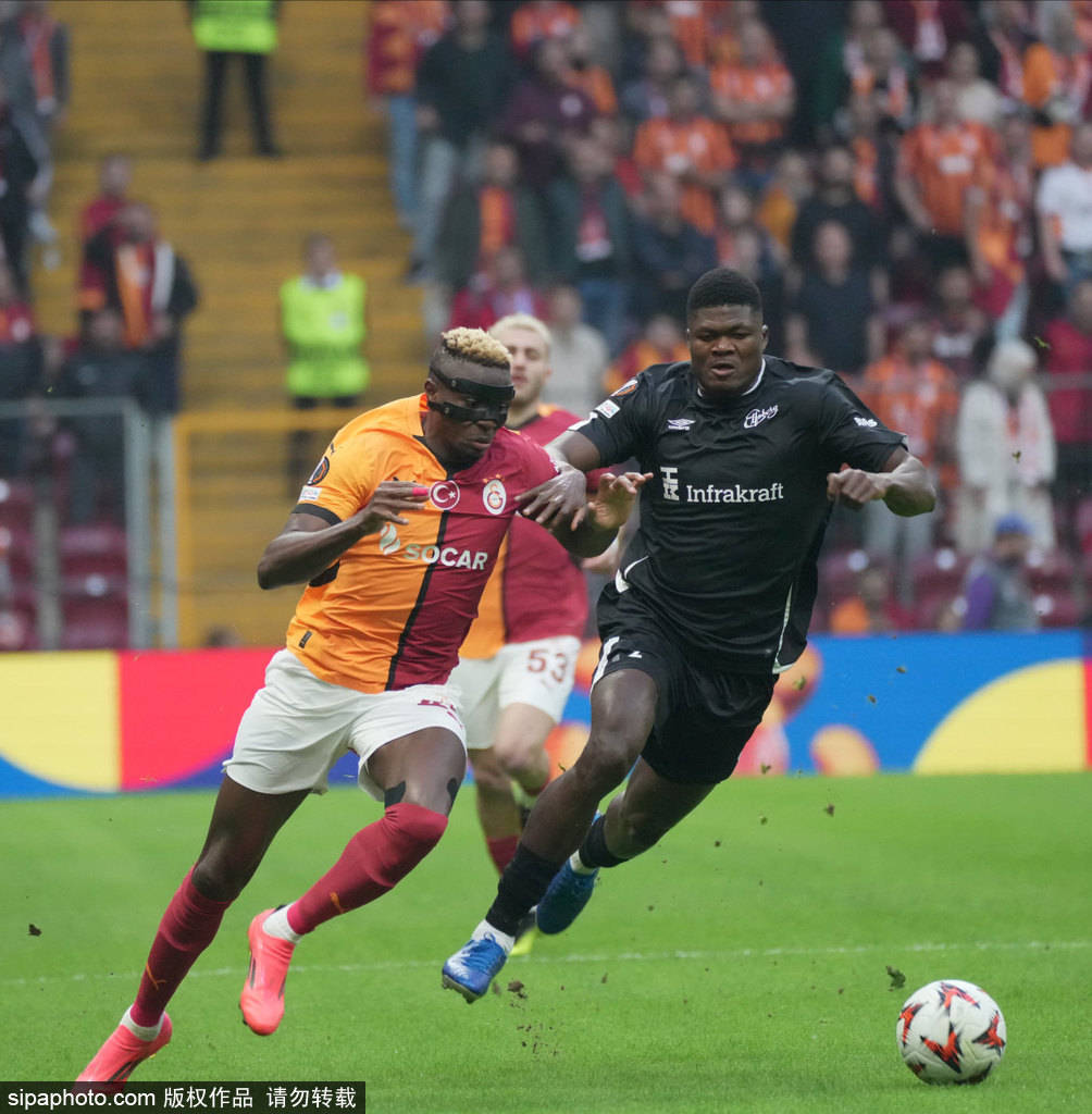 世俱杯分组-曼联苦吞败果，球队发挥不尽如人意的简单介绍