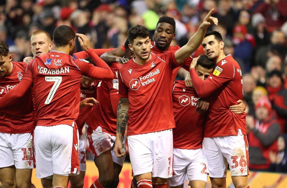 曼联苦吞败果,球队发挥不尽如人意的简单介绍 曼联苦吞败果,球队发挥不尽如人意的简单介绍