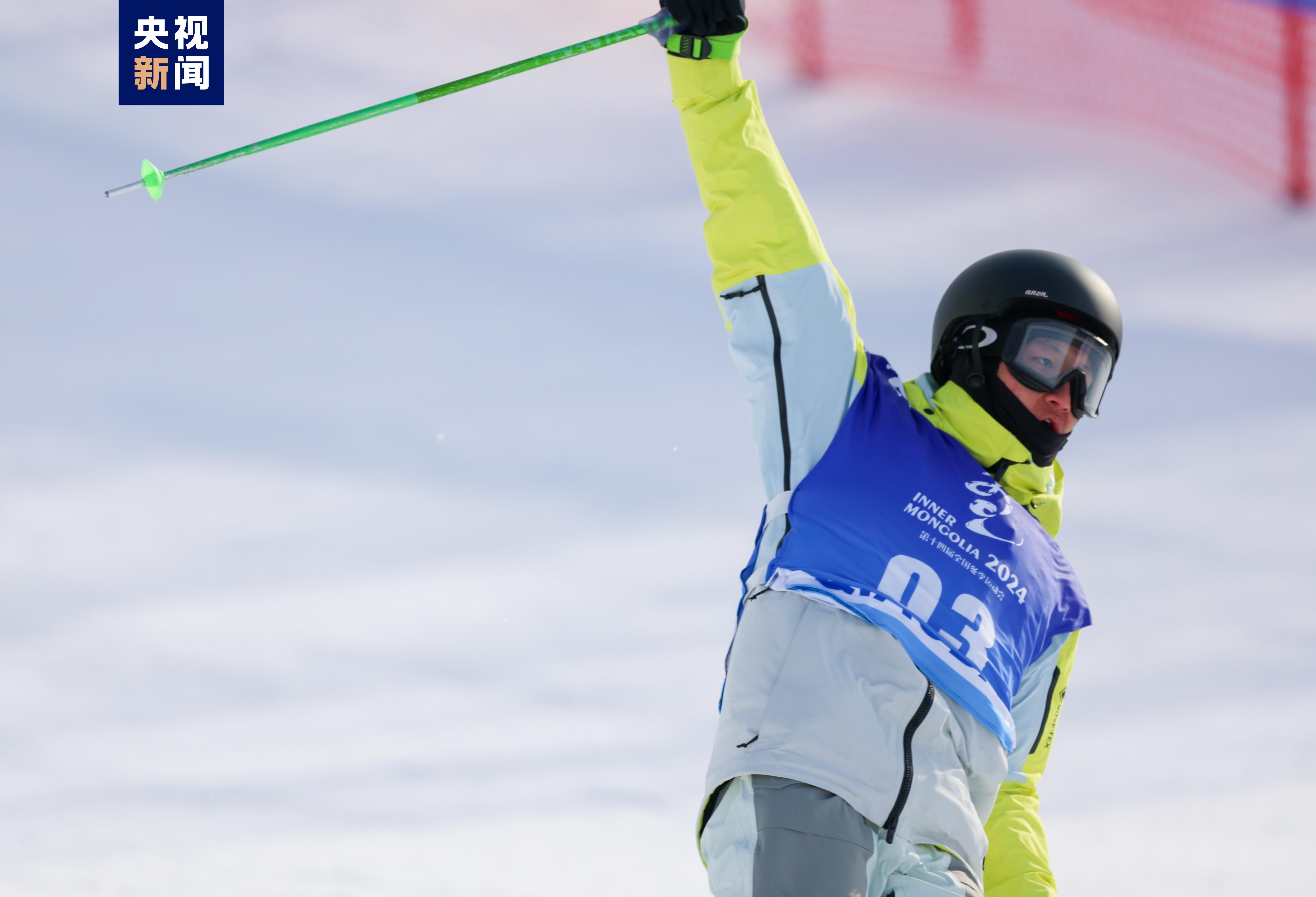 捷克代表团在滑雪比赛中斩获金牌 捷克代表团在滑雪比赛中斩获金牌