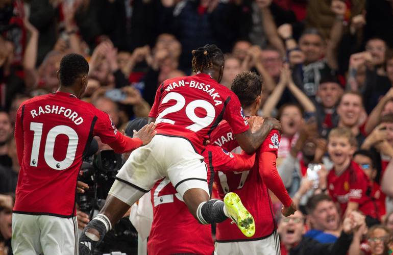 世俱杯官网-包含曼联球员团结合作,击败狼队,继续保持领先优势的词条