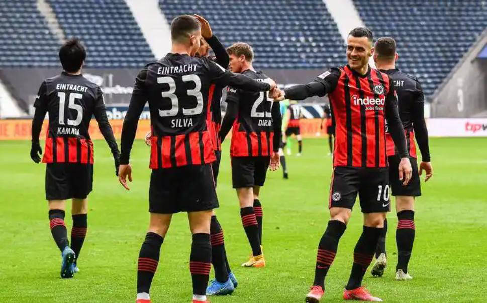 世俱杯-小组赛中,法兰克福队展现出色状态,取得胜利!