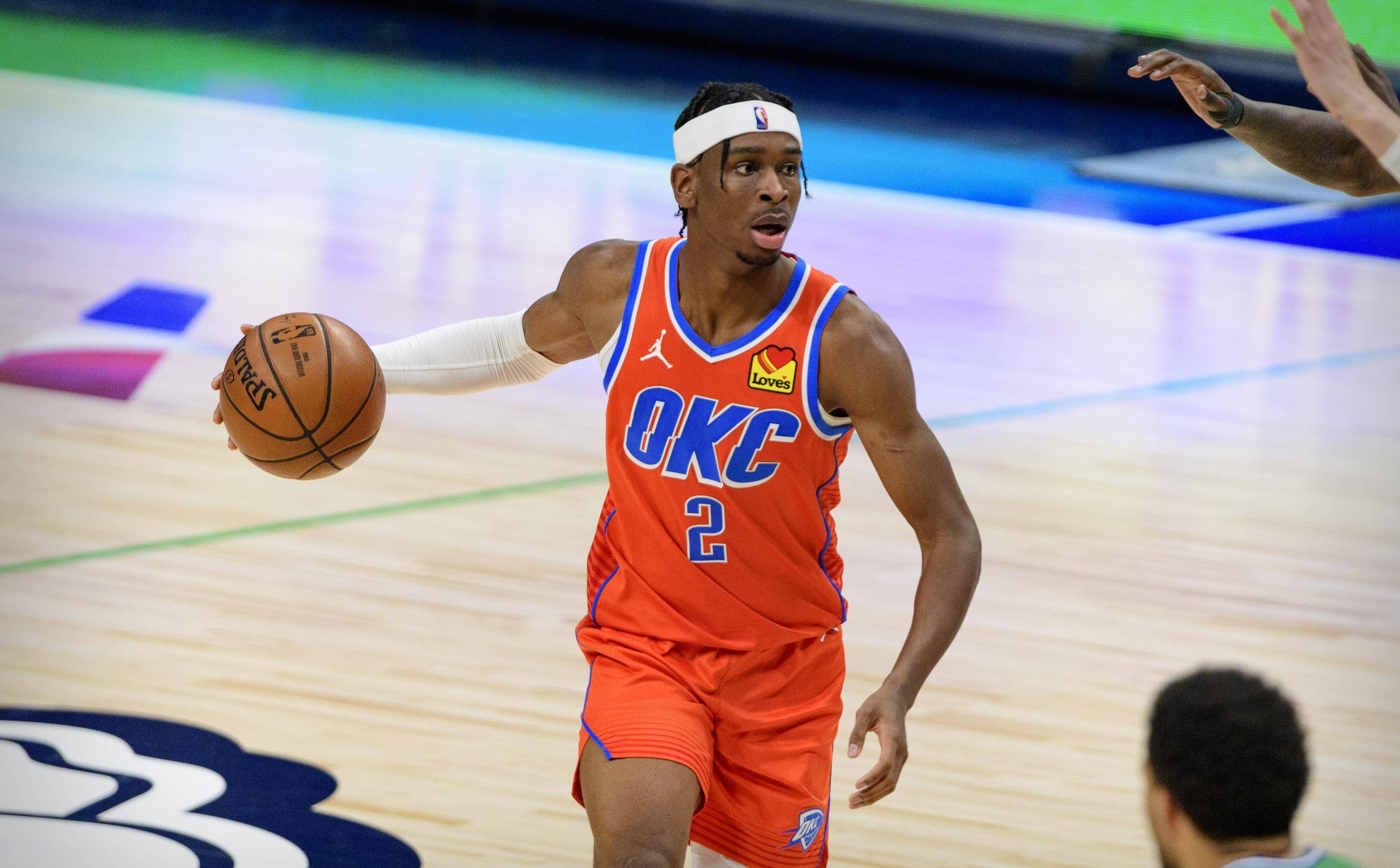 快船队面临薪资困境,多名球员考虑转会 快船队面临薪资困境,多名球员考虑转会