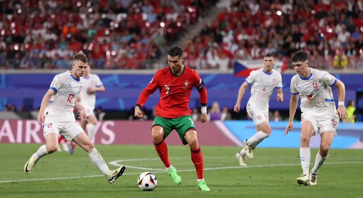 关于葡萄牙挑战瑞典，决战欧洲杯资格赛四分之一决赛的信息