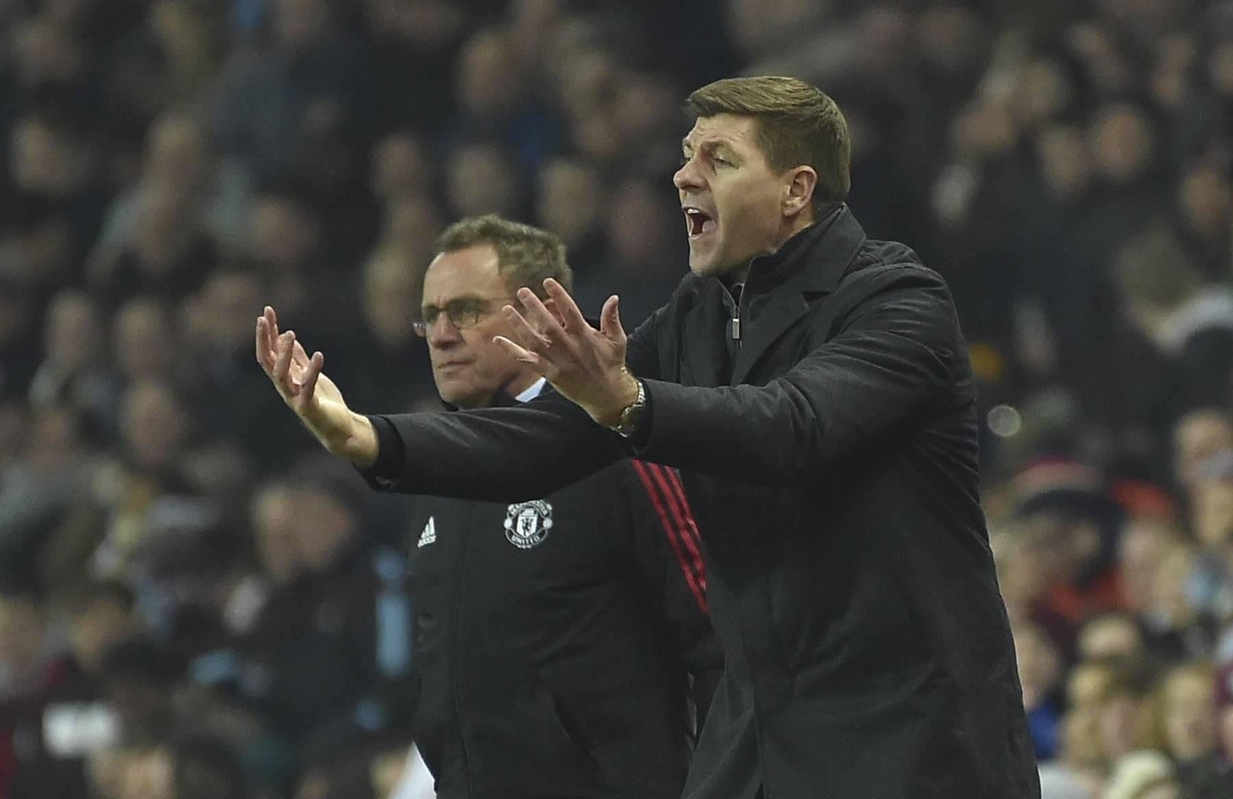 布莱克本主场战平阿斯顿维拉，豪取分数