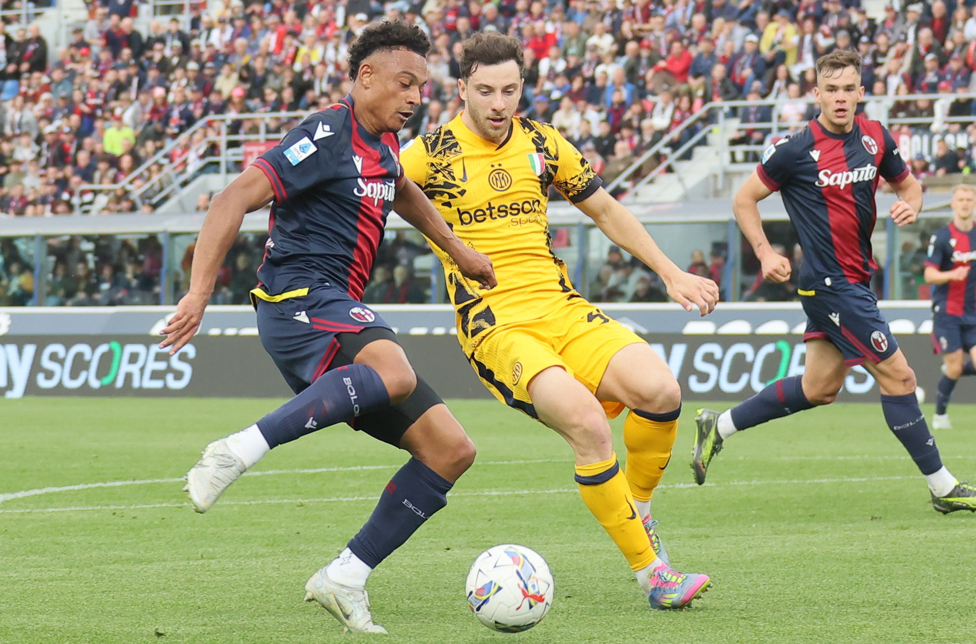 世俱杯冠军-国米客场告捷：-小胜博洛尼亚，系列赛两连胜