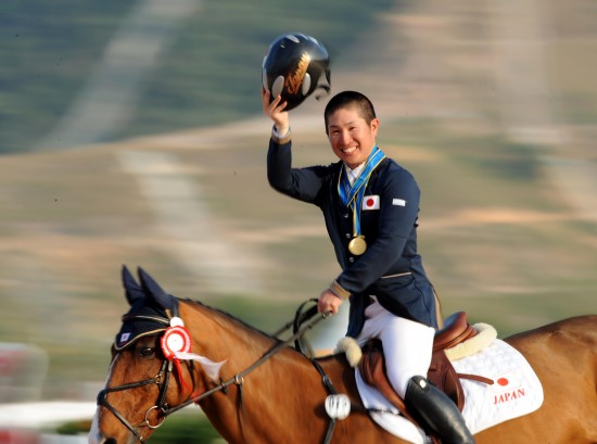 马来西亚跳水选手圆满完赛，夺得金牌
