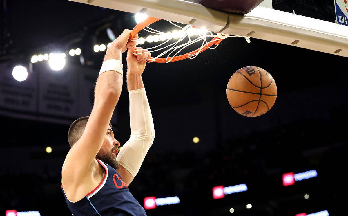 世俱杯直播-人队客场战胜黄蜂,迎来连胜