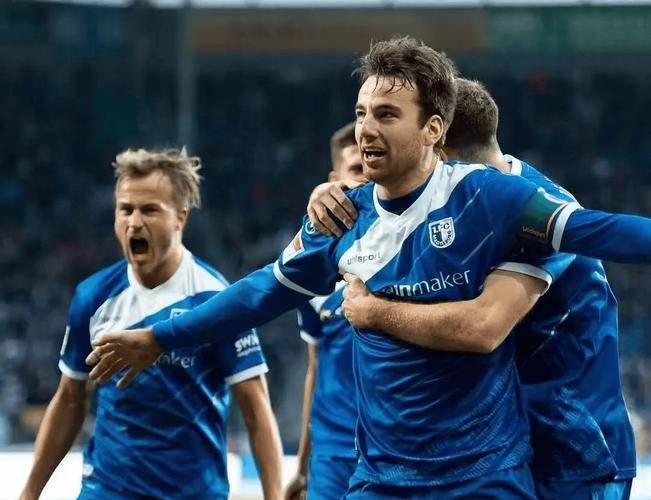 柏林赫塔客场失利,球队需调整状态以迎接下一场比赛 柏林赫塔客场失利,球队需调整状态以迎接下一场比赛