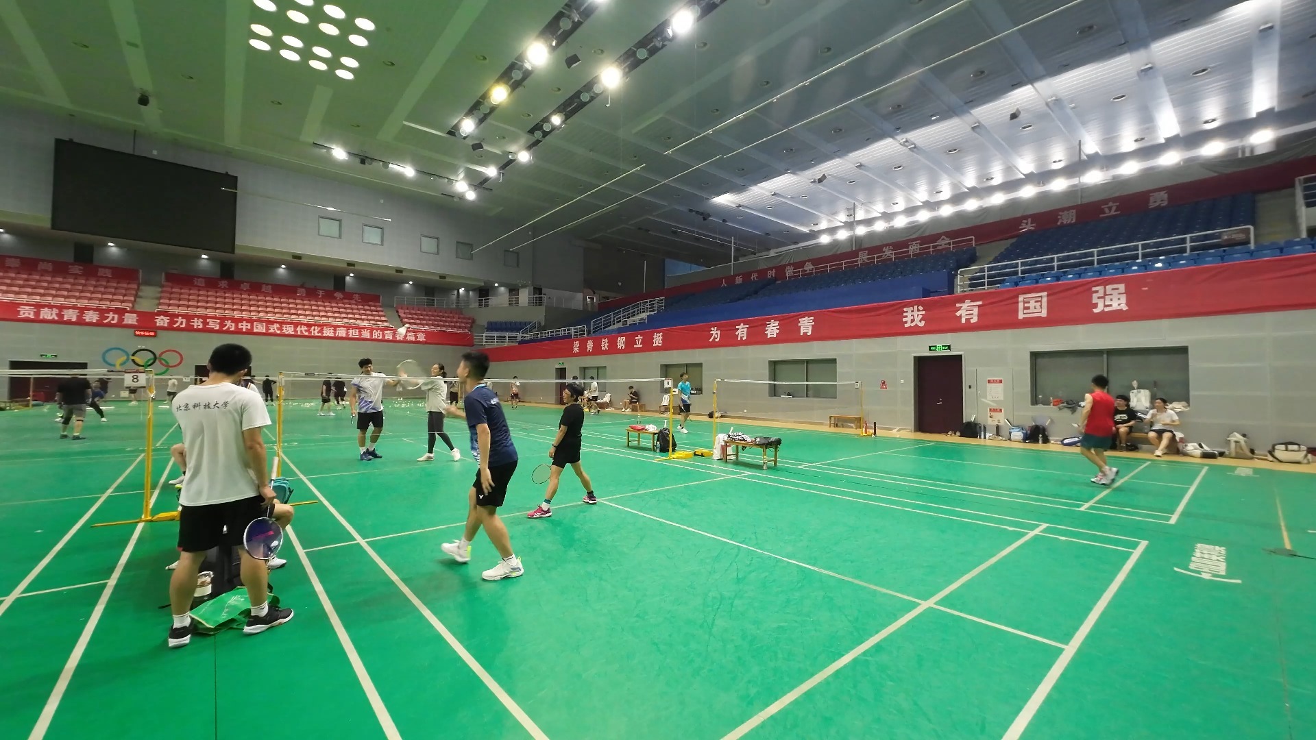 体育盛宴:日本和俄罗斯羽毛球选手激战不止 体育盛宴:日本和俄罗斯羽毛球选手激战不止