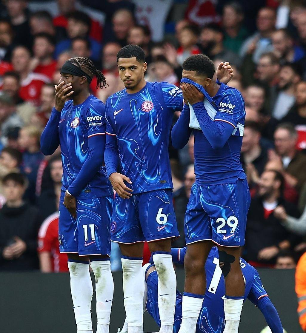 热刺虐待了布赖顿并挤入了前四! 热刺虐待了布赖顿并挤入了前四!