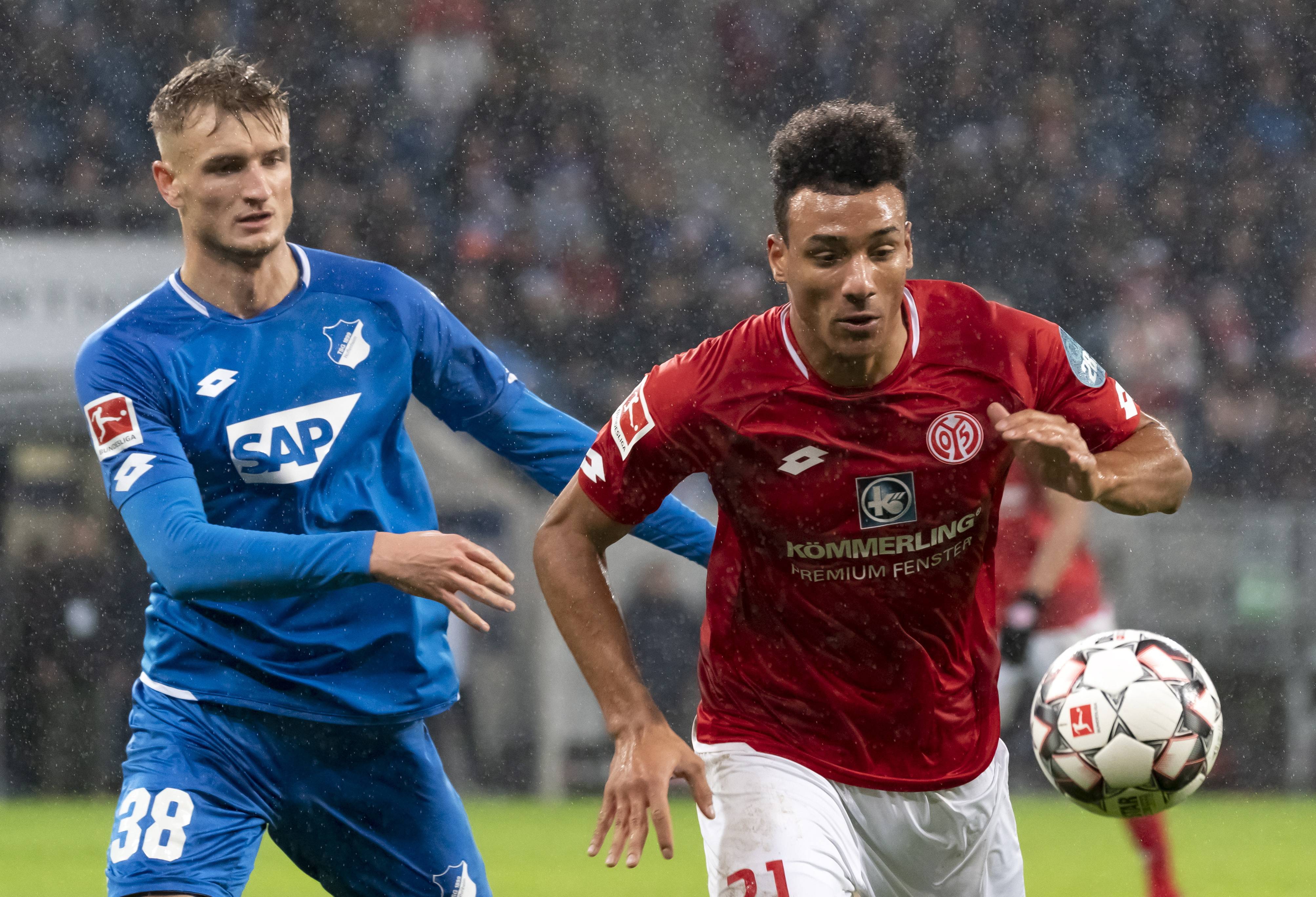 关于霍芬海姆取胜在望,沙尔克难以顶住压力的信息 关于霍芬海姆取胜在望,沙尔克难以顶住压力的信息