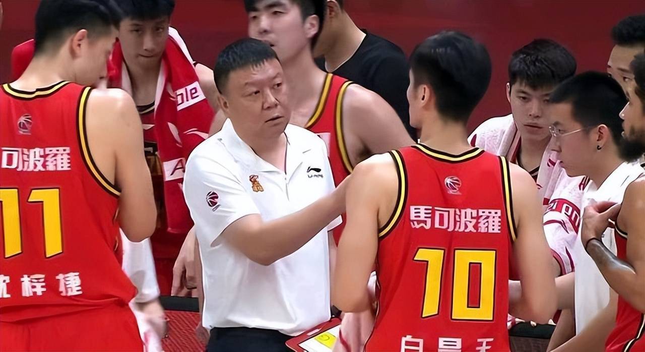 世俱杯参赛资格-比赛中原创战术大胆尝试取得成果的简单介绍