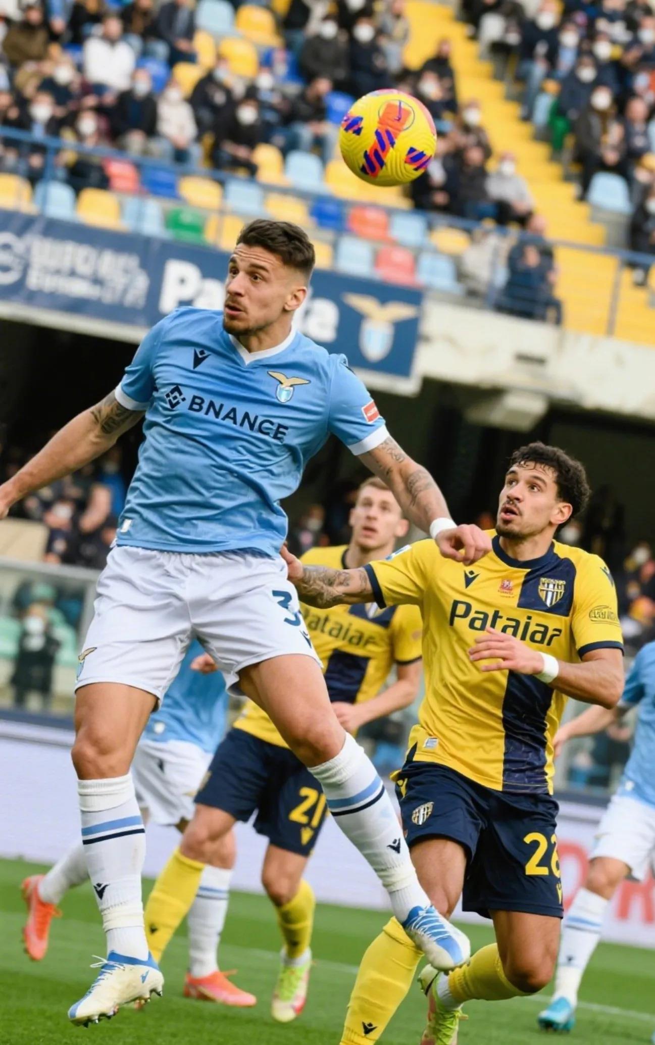 意甲球队后防线脆弱,主帅急调整战术的简单介绍 意甲球队后防线脆弱,主帅急调整战术的简单介绍