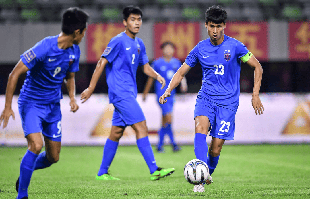 特内里费联赛突然停赛,球迷困惑不解的简单介绍 特内里费联赛突然停赛,球迷困惑不解的简单介绍