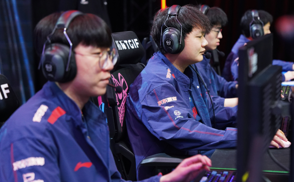 包含G2鏖战BLG,Ruler关键团战开团秒人焦点之战2025世界赛,留下经典瞬间的词条 包含G2鏖战BLG,Ruler关键团战开团秒人焦点之战2025世界赛,留下经典瞬间的词条