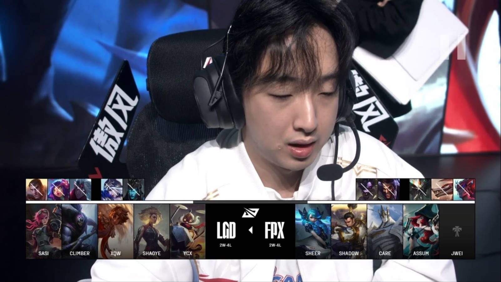 RNG力克PSG,BDD打出惊人五杀顶尖较量半决赛,技惊四座 RNG力克PSG,BDD打出惊人五杀顶尖较量半决赛,技惊四座