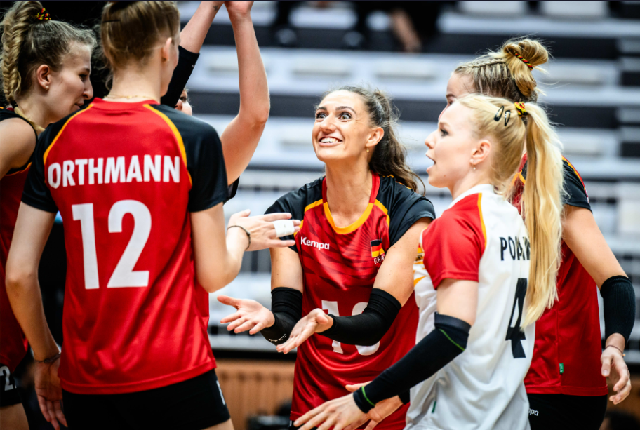 世俱杯2025-CLG险胜NS,Inspired极限生还后反打激烈交锋全球总决赛,锁定晋级资格的简单介绍