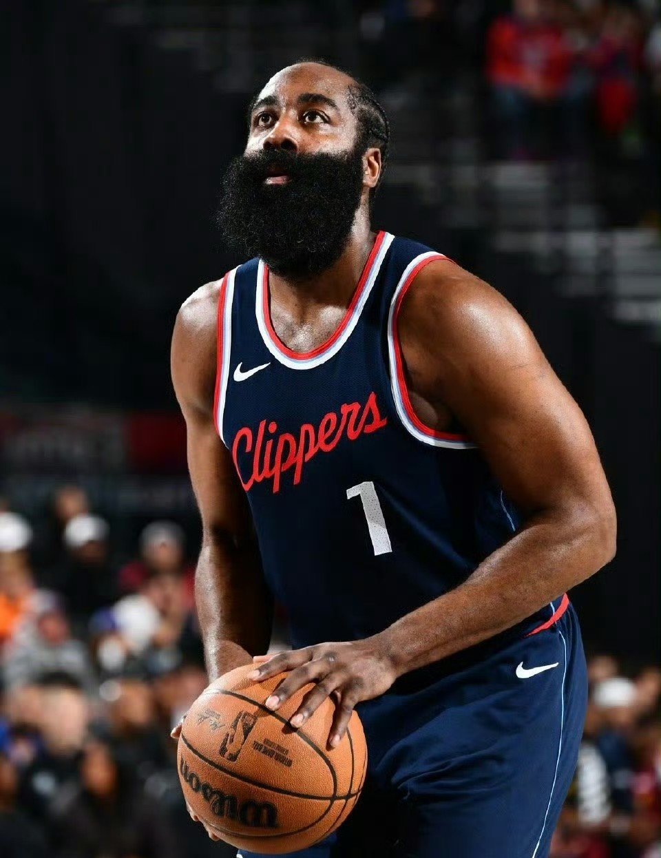 快船胜老鹰,乔治砍下30分 快船胜老鹰,乔治砍下30分